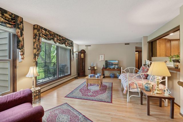 9600 Portland Avenue S 109, Bloomington, MN 55420