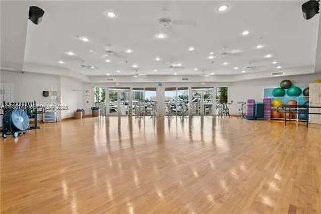 3370 Hidden Bay Drive 610, Aventura, FL 33180