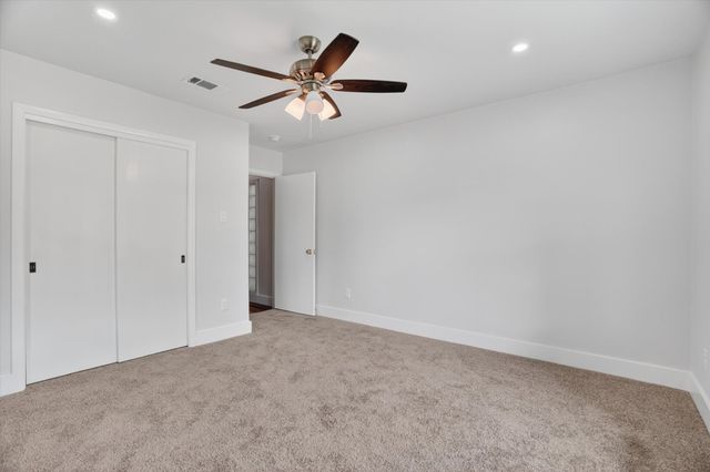 4828 Staples Avenue, Fort Worth, TX 76133