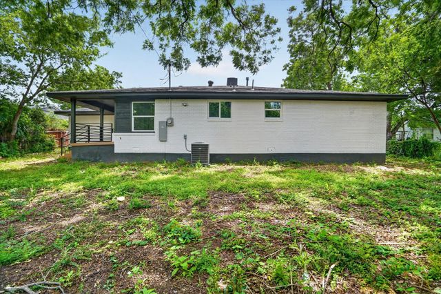 4828 Staples Avenue, Fort Worth, TX 76133