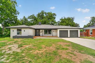 4828 Staples Avenue, Fort Worth, TX 76133