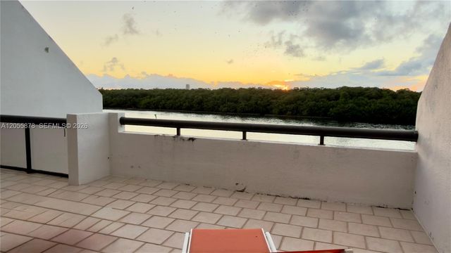 456 Poinciana Dr 1620, Sunny Isles Beach, FL 33160
