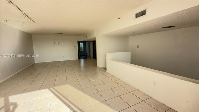 456 Poinciana Dr 1620, Sunny Isles Beach, FL 33160