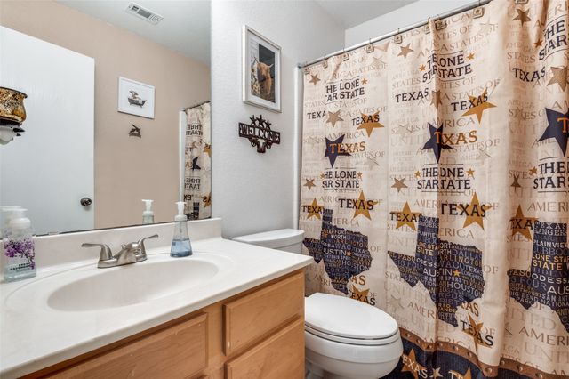 219 Garden Valley Lane, Red Oak, TX 75154