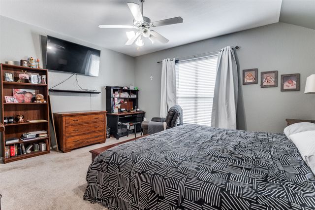 219 Garden Valley Lane, Red Oak, TX 75154