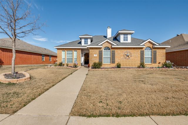 219 Garden Valley Lane, Red Oak, TX 75154