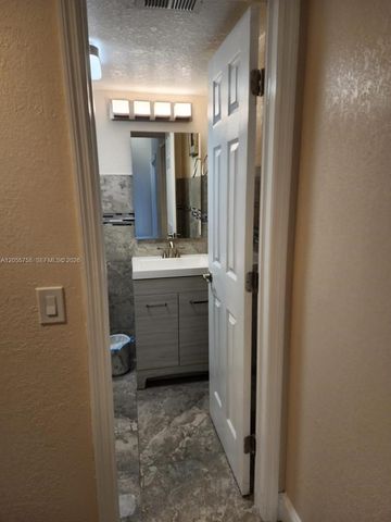 11130 N Lakeview Drive 1, Pembroke Pines, FL 33026