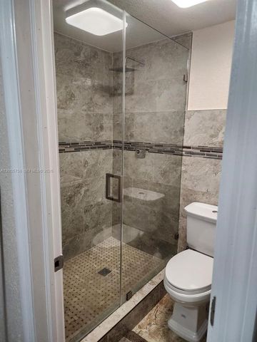 11130 N Lakeview Drive 1, Pembroke Pines, FL 33026