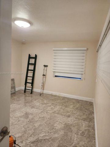 11130 N Lakeview Drive 1, Pembroke Pines, FL 33026