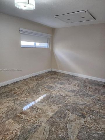 11130 N Lakeview Drive 1, Pembroke Pines, FL 33026