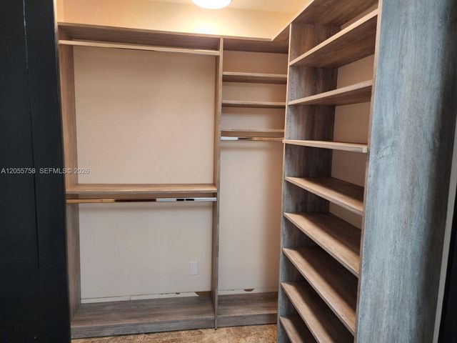 11130 N Lakeview Drive 1, Pembroke Pines, FL 33026