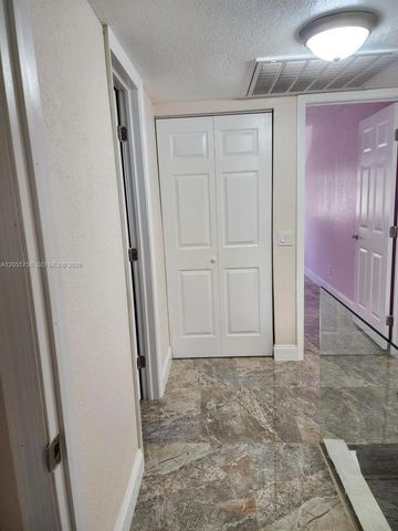 11130 N Lakeview Drive 1, Pembroke Pines, FL 33026