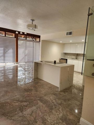 11130 N Lakeview Drive 1, Pembroke Pines, FL 33026
