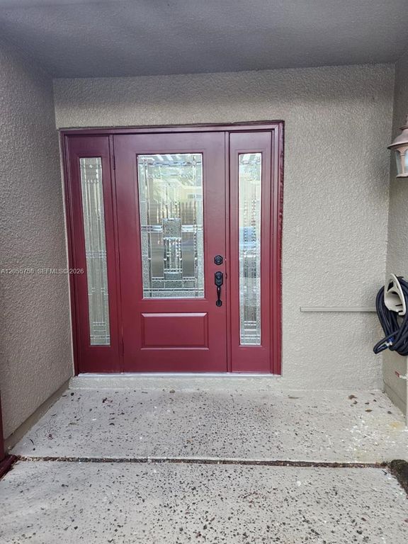 11130 N Lakeview Drive 1, Pembroke Pines, FL 33026