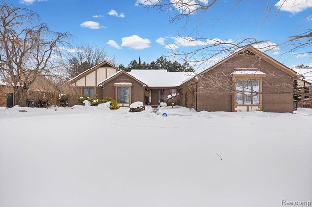 2411 Lassiter Drive, Rochester Hills, MI 48309