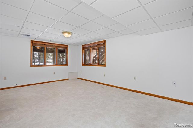 2411 Lassiter Drive, Rochester Hills, MI 48309