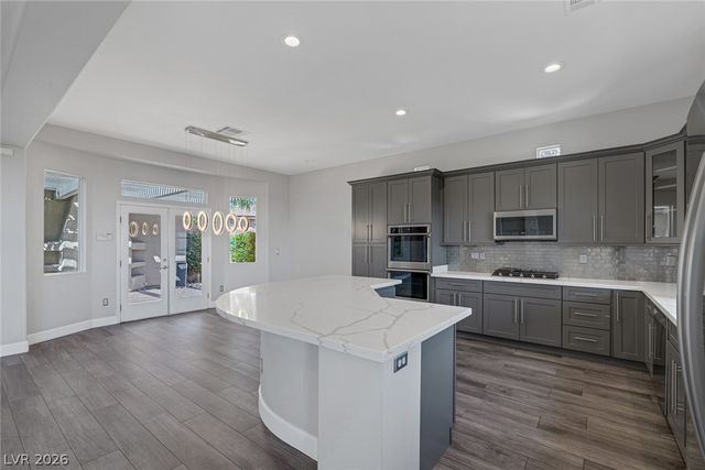 60 Chapman Heights Street, Las Vegas, NV 89138