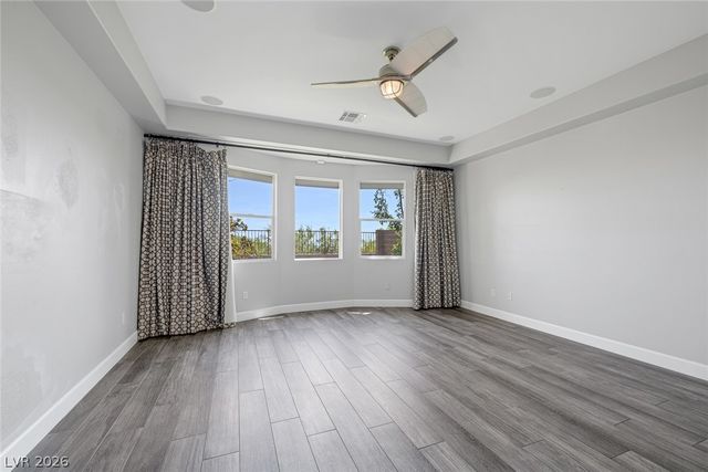 60 Chapman Heights Street, Las Vegas, NV 89138