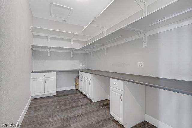 60 Chapman Heights Street, Las Vegas, NV 89138