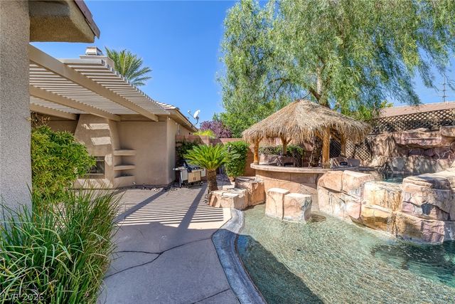 60 Chapman Heights Street, Las Vegas, NV 89138