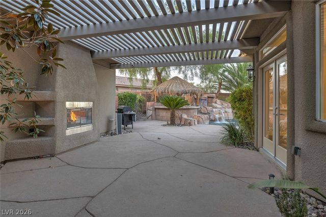 60 Chapman Heights Street, Las Vegas, NV 89138