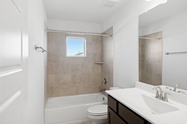 2110 Sanders Brook Drive, Baytown, TX 77521