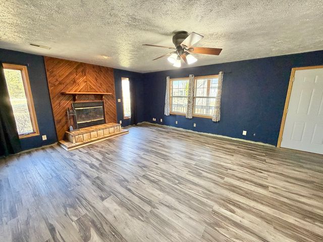 329 Obispo Avenue, Machesney Park, IL 61115