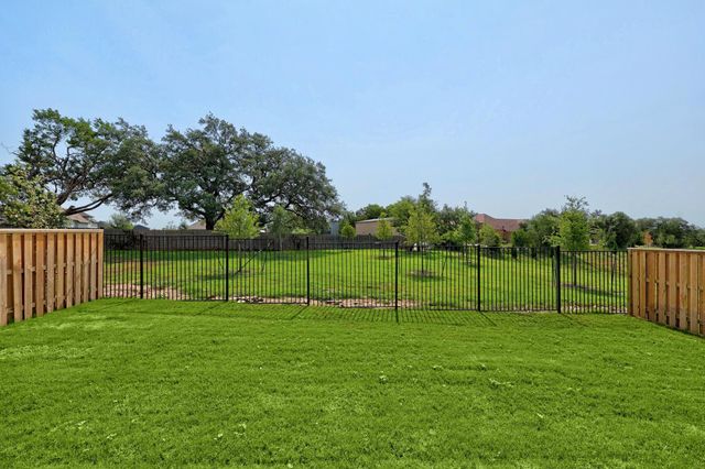 120 Emerald Grove DR, Georgetown, TX 78633