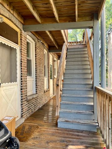 1345 S 58th Avenue, Cicero, IL 60804