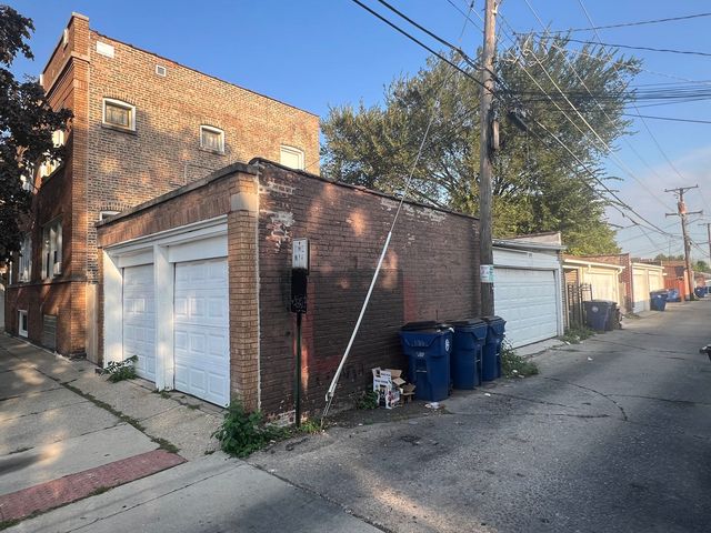 1345 S 58th Avenue, Cicero, IL 60804