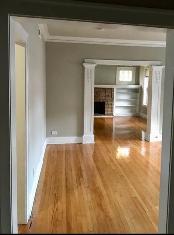 1345 S 58th Avenue, Cicero, IL 60804