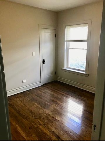 1345 S 58th Avenue, Cicero, IL 60804