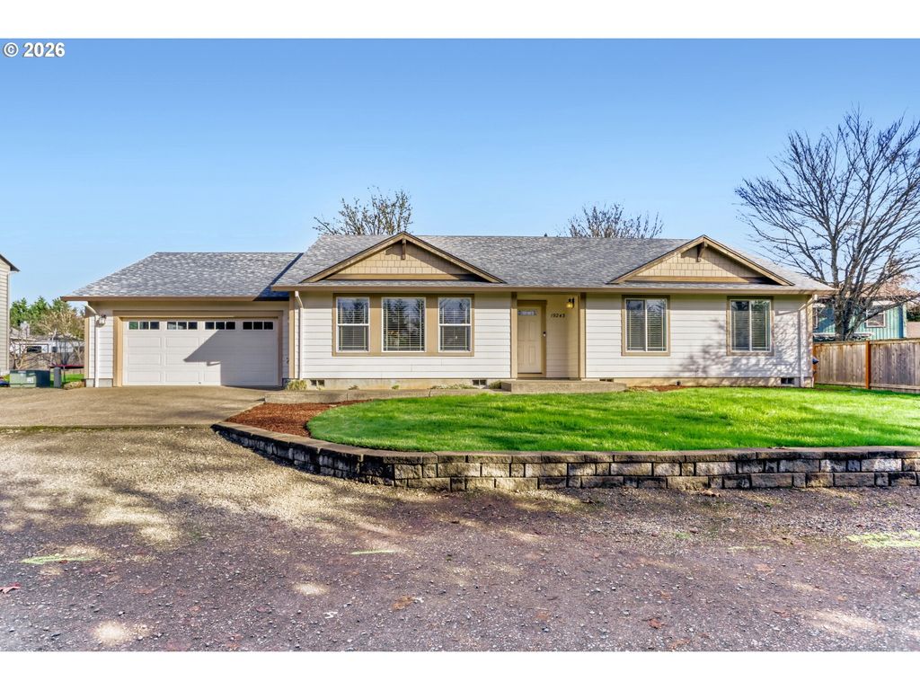 19243 CENTRAL POINT Rd, Oregon City, OR 97045