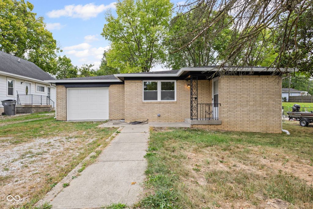 111 W Southern Avenue, Indianapolis, IN 46225