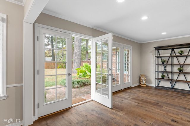 552 N Marlborough Circle, Shreveport, LA 71106