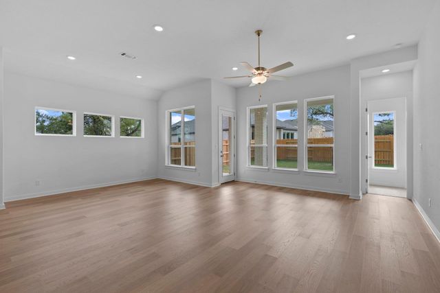 109 Peaceful Serenity DR, Georgetown, TX 78628