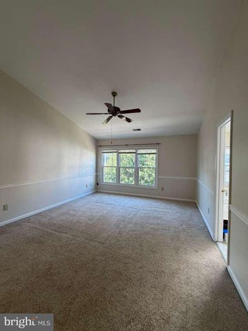 6618 THURLTON DR, Alexandria, VA 22315