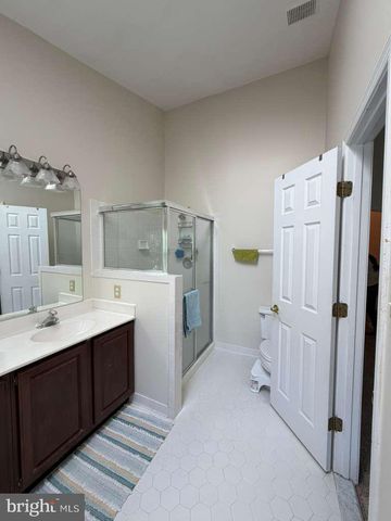 6618 THURLTON DR, Alexandria, VA 22315
