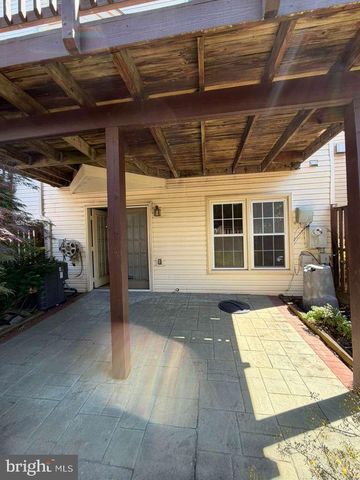 6618 THURLTON DR, Alexandria, VA 22315