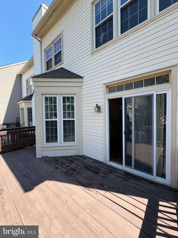 6618 THURLTON DR, Alexandria, VA 22315