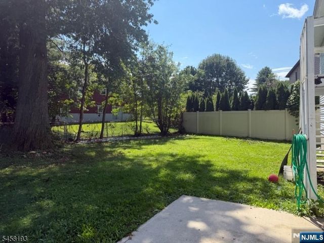 2 Denora Drive A, Totowa, NJ 07512