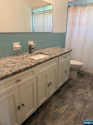 2 Denora Drive A, Totowa, NJ 07512