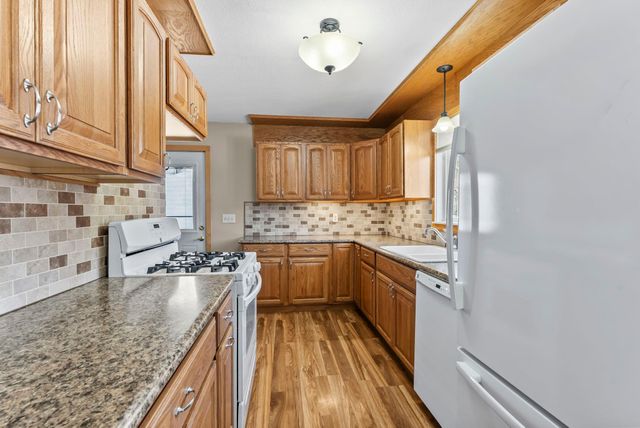 3145 Ivy Street S, Cambridge, MN 55008