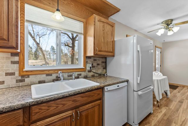 3145 Ivy Street S, Cambridge, MN 55008