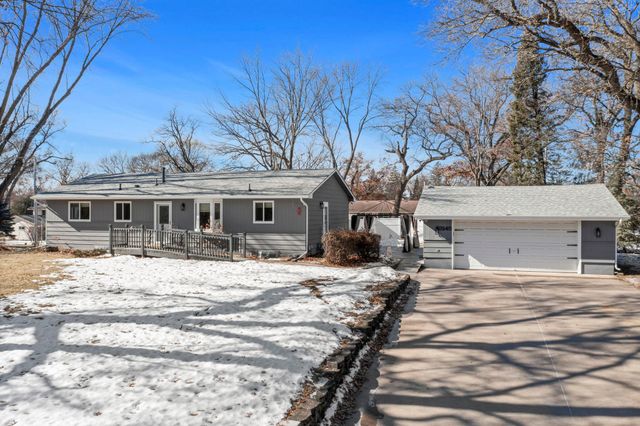 3145 Ivy Street S, Cambridge, MN 55008