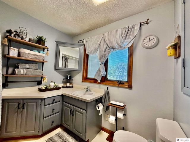 1641 W B Street, Lincoln, NE 68522