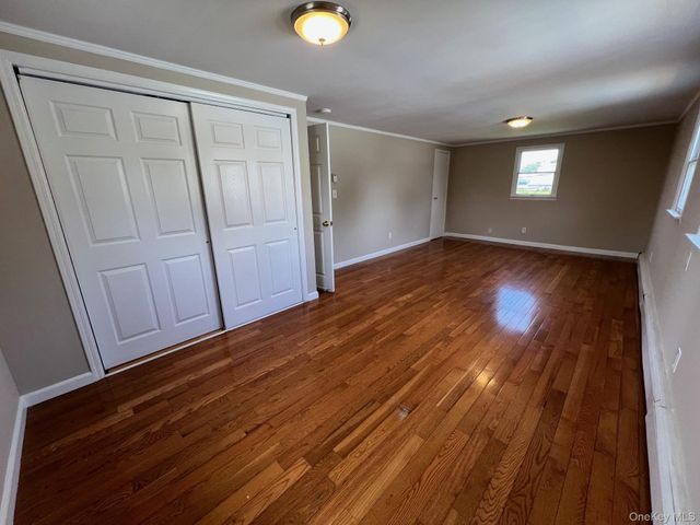 51 Friendly, Hicksville, NY 11801