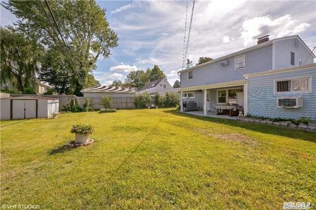 51 Friendly, Hicksville, NY 11801