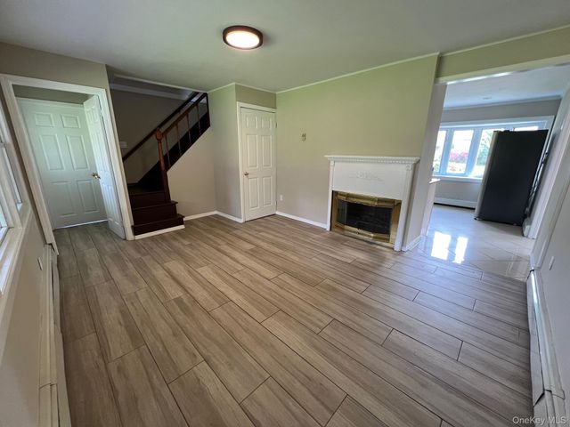 51 Friendly, Hicksville, NY 11801