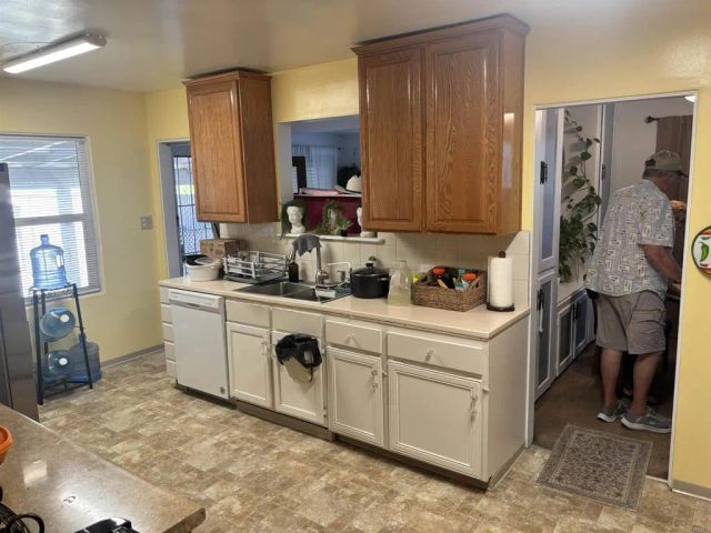 1270 marline Avenue, El Cajon, CA 92021